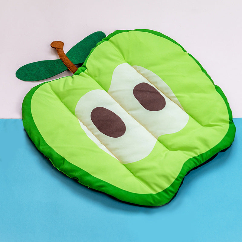 Self cooling pet mat bed